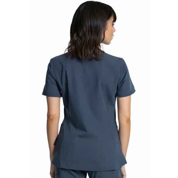 Vince Camuto Women’s V-Neck Scrub Top | Pewter/Grey | NEW/NWT!! - Picture 2 of 10